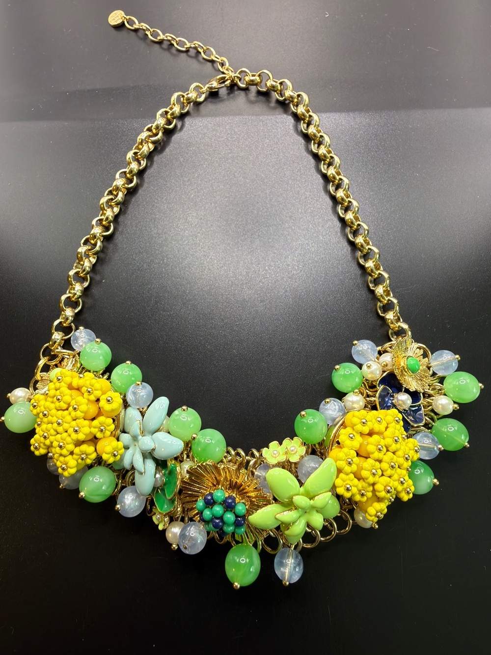 TALBOTS STATEMENT FLORAL BEADED NECKLACE BIB STYLE YELLOW GREEN BLUE